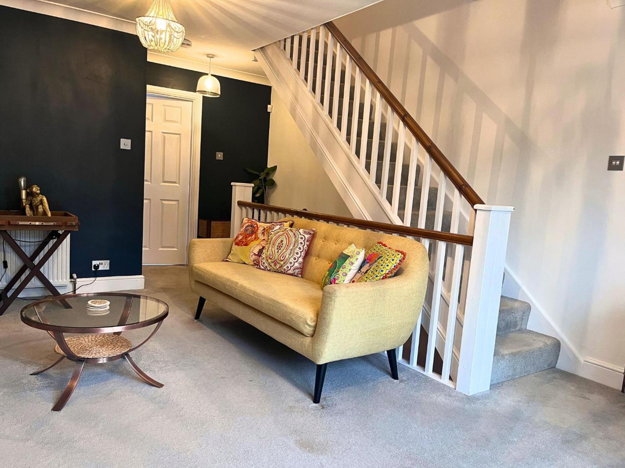 Jekyll'S On Hyde - Spacious Town House - Central Winchester - Free Parking, Sleeps 5 - By Xplus Stays Luaran gambar