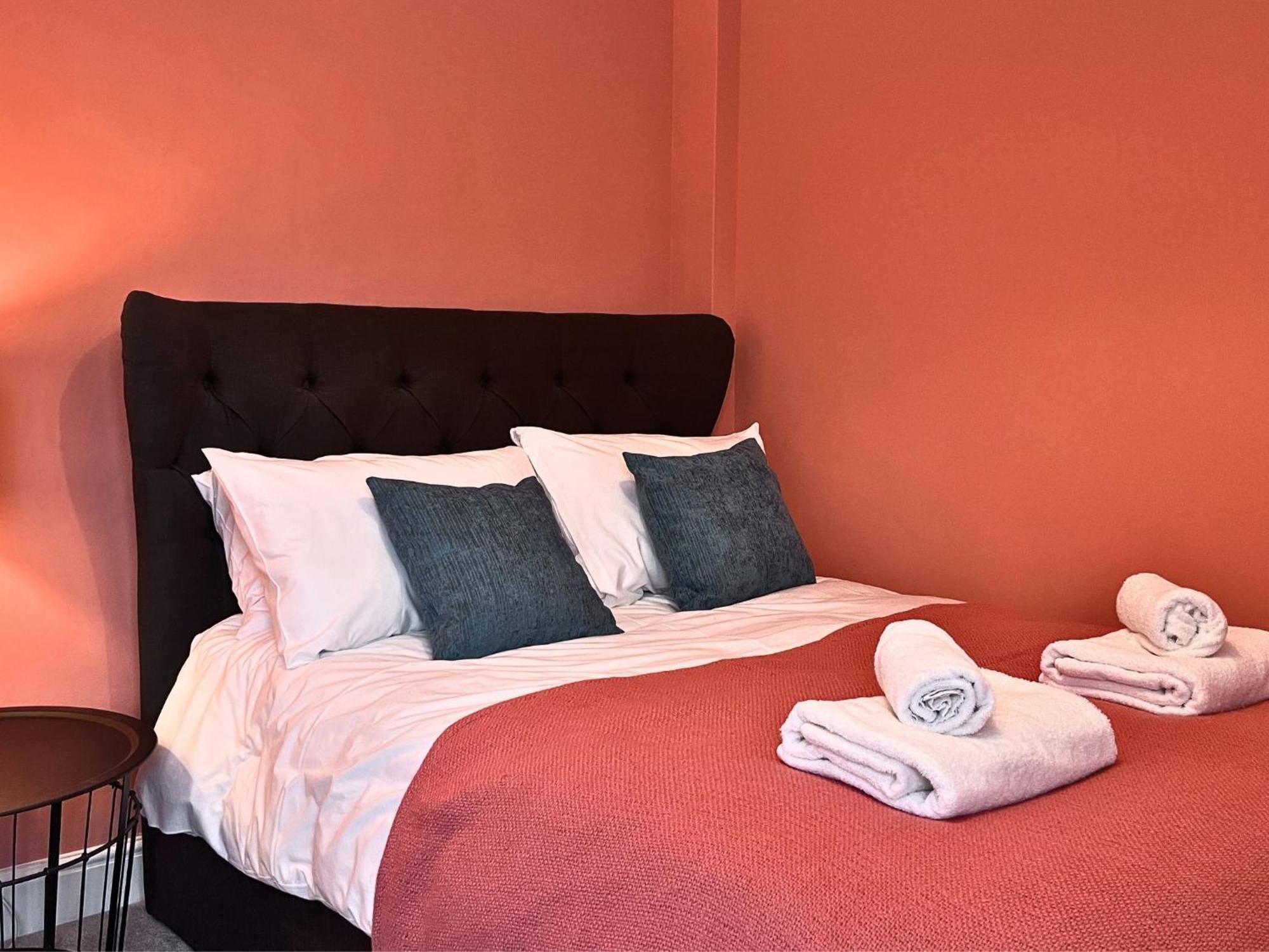 Jekyll'S On Hyde - Spacious Town House - Central Winchester - Free Parking, Sleeps 5 - By Xplus Stays Luaran gambar