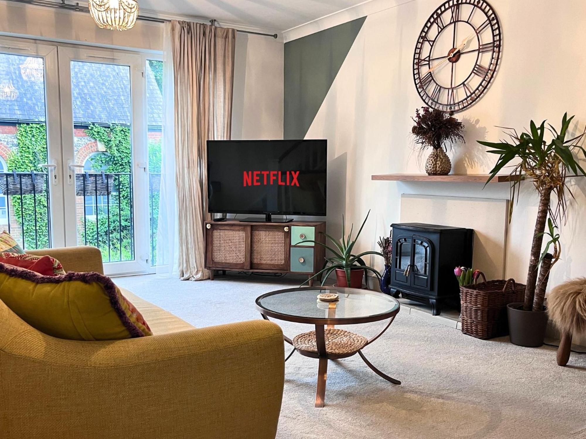 Jekyll'S On Hyde - Spacious Town House - Central Winchester - Free Parking, Sleeps 5 - By Xplus Stays Luaran gambar