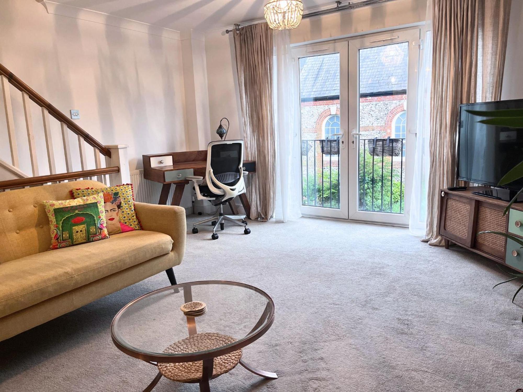 Jekyll'S On Hyde - Spacious Town House - Central Winchester - Free Parking, Sleeps 5 - By Xplus Stays Luaran gambar