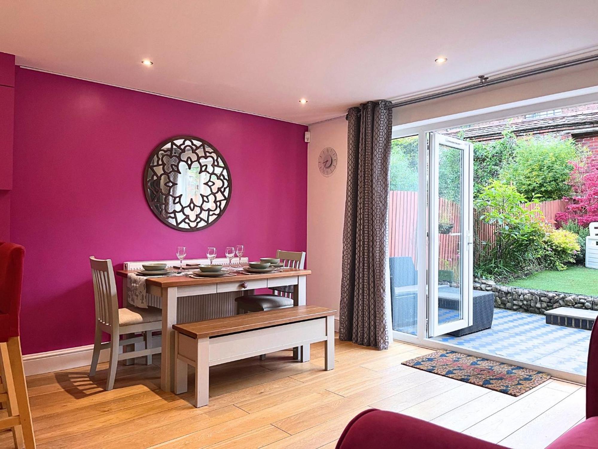 Jekyll'S On Hyde - Spacious Town House - Central Winchester - Free Parking, Sleeps 5 - By Xplus Stays Luaran gambar
